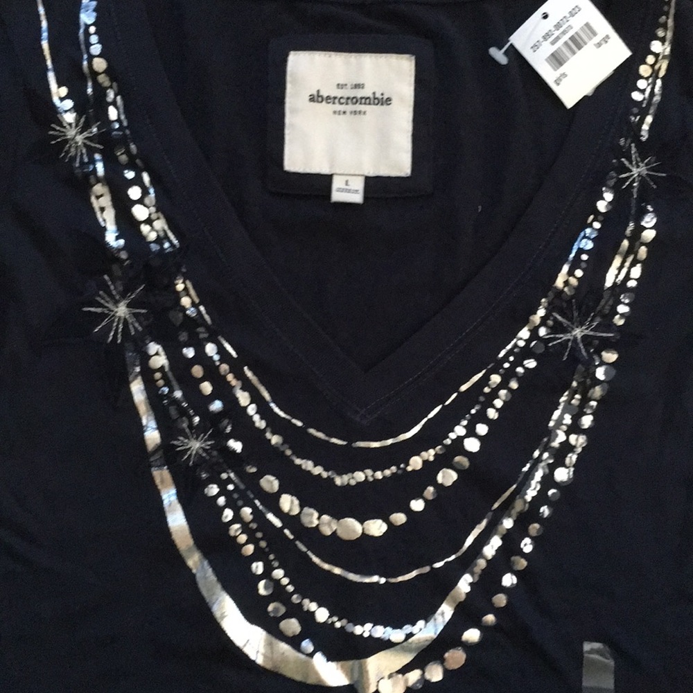 Rare Abercrombie Kids Festive Christmas Season Tee - Picture 3 of 8